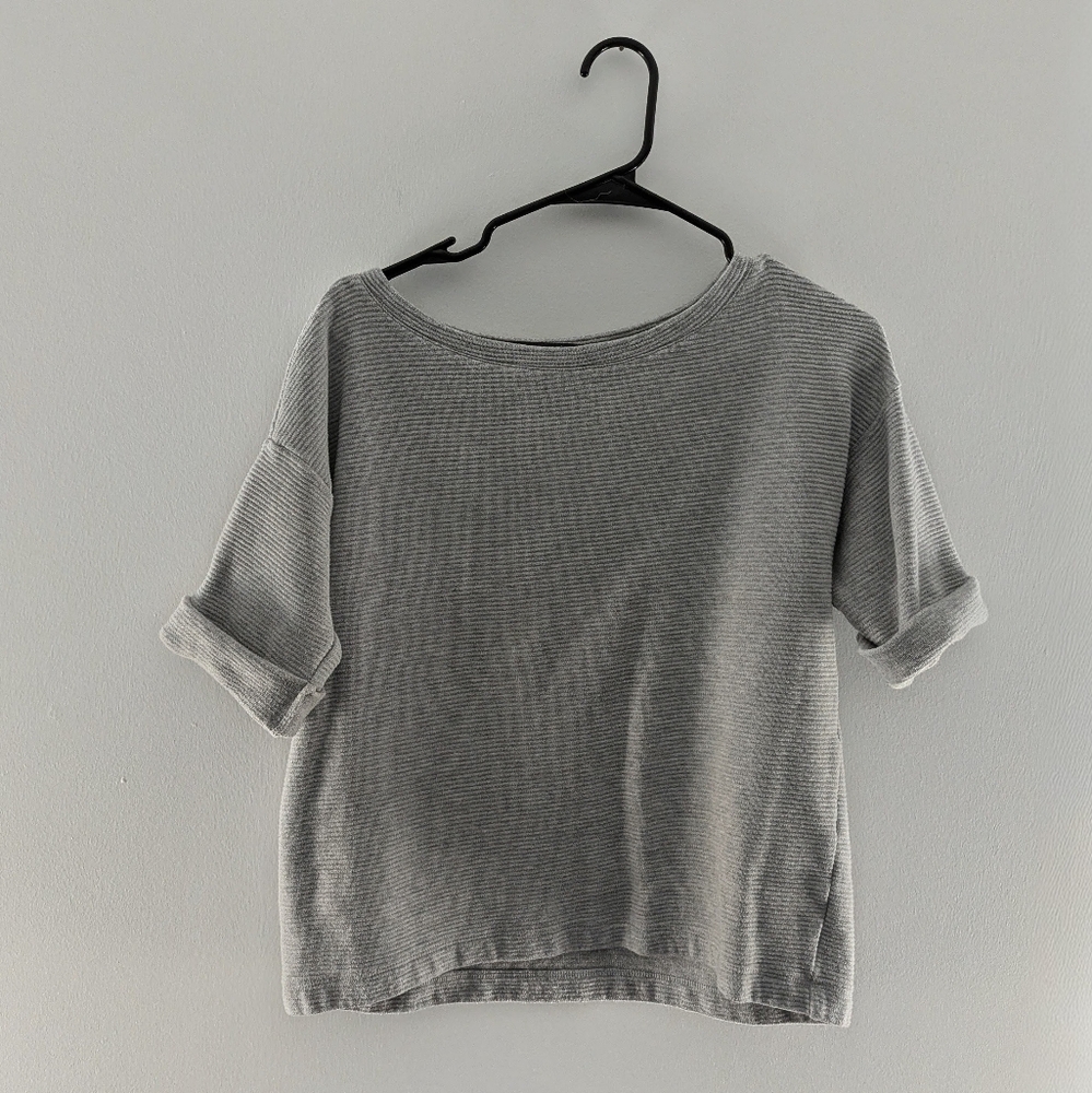 GAP Gray Short Sleeve Tee